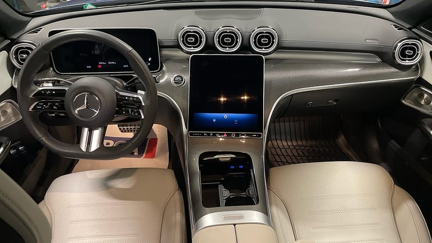 Bild 3 av Mercedes-Benz C 300 T e C300 e, AMG Line, Drag, Burmester, Nightpackage, 360