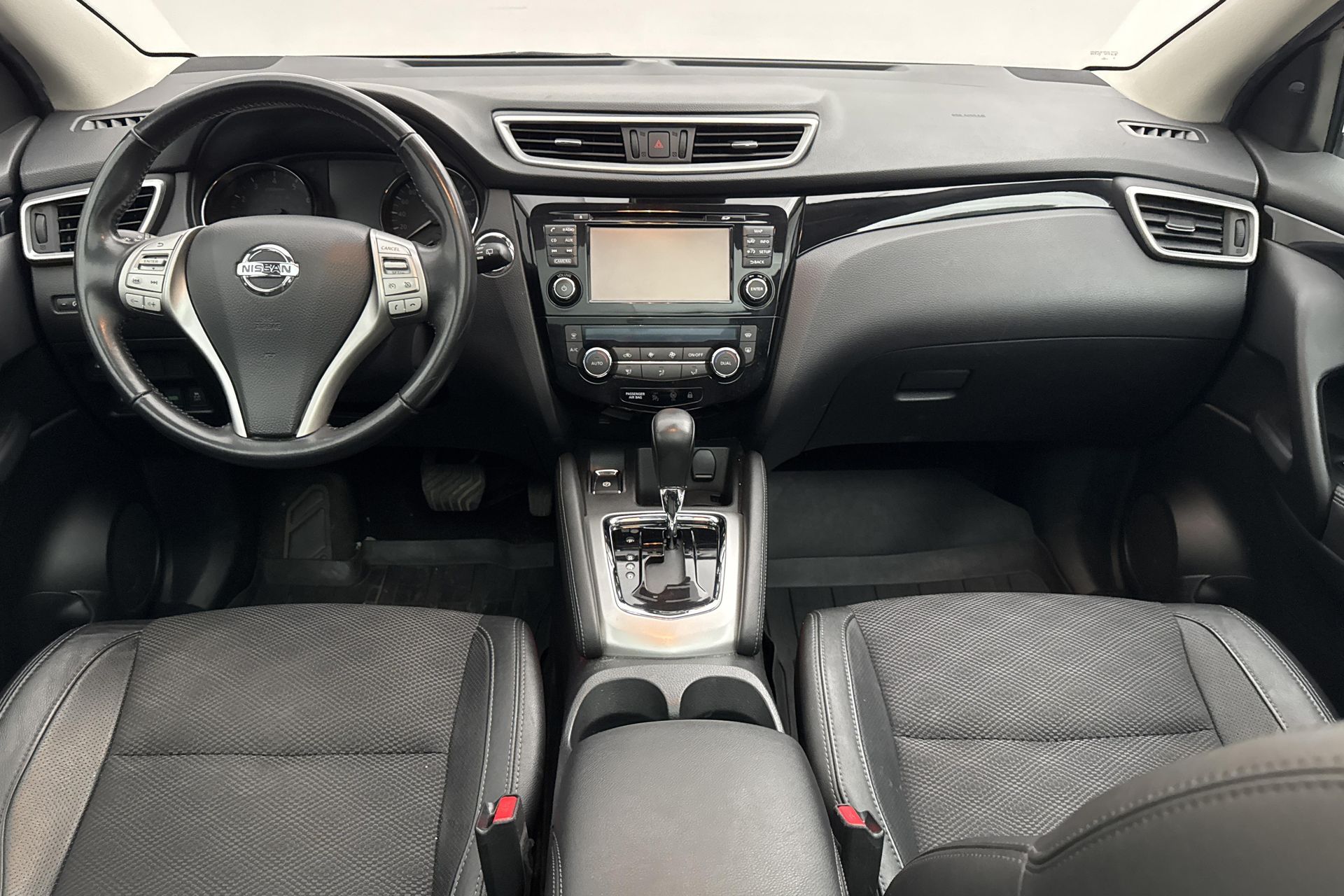 Nissan Qashqai 1.2 DIG-T 2016, photo 7/10