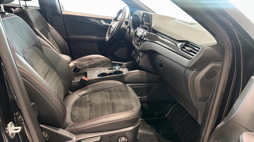 Bild 3 av Ford Kuga Plug-In Hybrid ST-LINE
