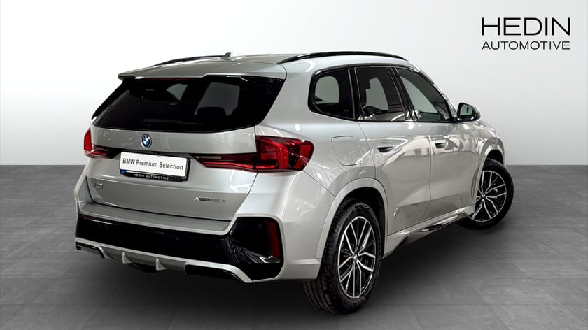 Bild 2 av BMW X1 xDrive25e M sport / Dragkrok / Driving assistant plus