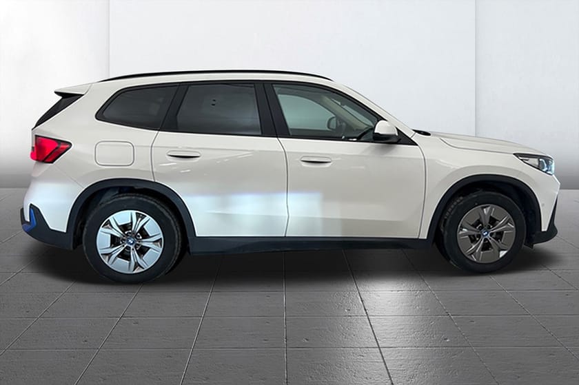 Bild 4 av BMW iX1 xDrive30 Premium Inno Drag 360° Navi AdaptivLED 306hk
