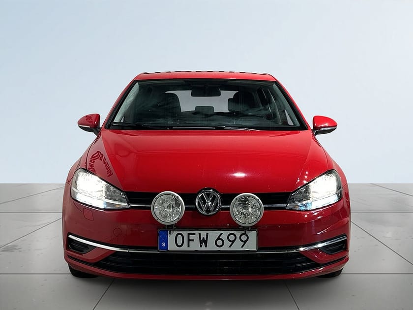 Bild 2 av Volkswagen Golf 5-dörrar 1.0 TSI Kamera Drag Extraljus Mvärm S/V-hjul