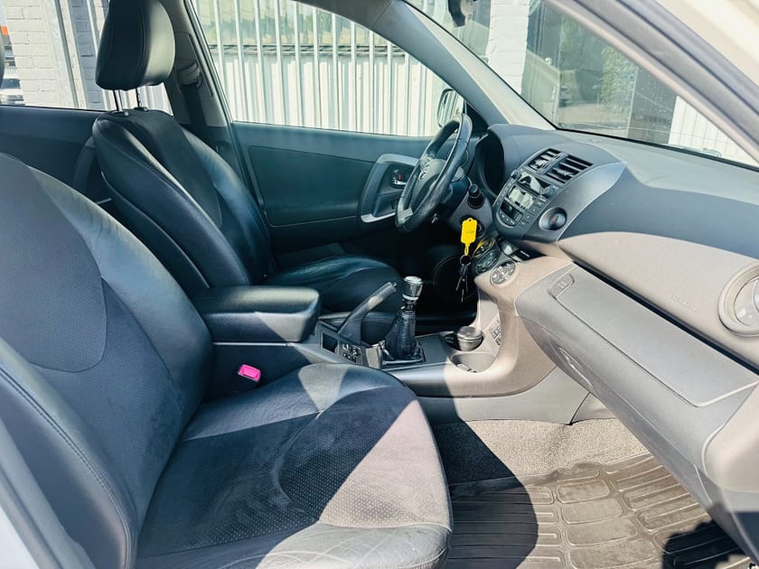 Bild 5 av Toyota RAV4 2.0 VVT-i 158HK 4x4 / DRAG