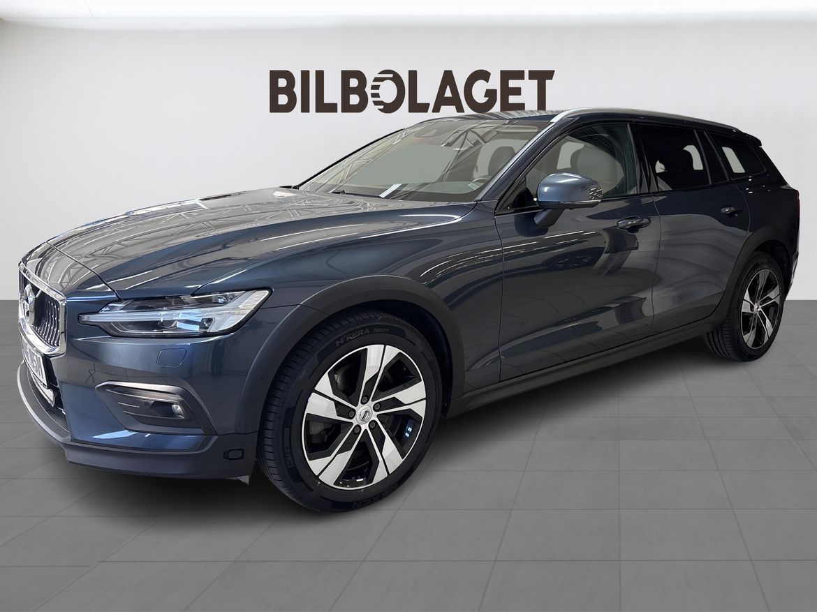 Volvo V60 2022 - miniatyr 2