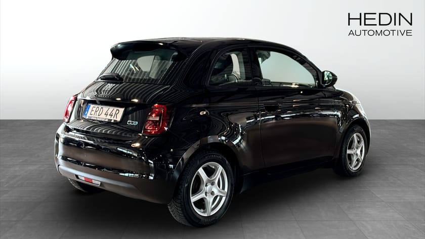 Bild 2 av Fiat 500e BEV HB 320KM BASIC