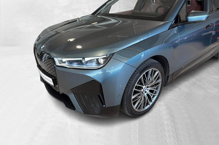 Bilde 4 av BMW iX xDrive50 Harman Pano Krok Multiseter Laserlys