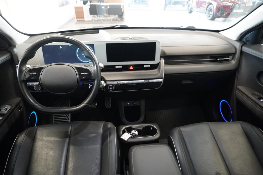 Bild 2 av Hyundai Ioniq 5 77.4 kWh AWD Advanced Komfort 20 Drag 360°