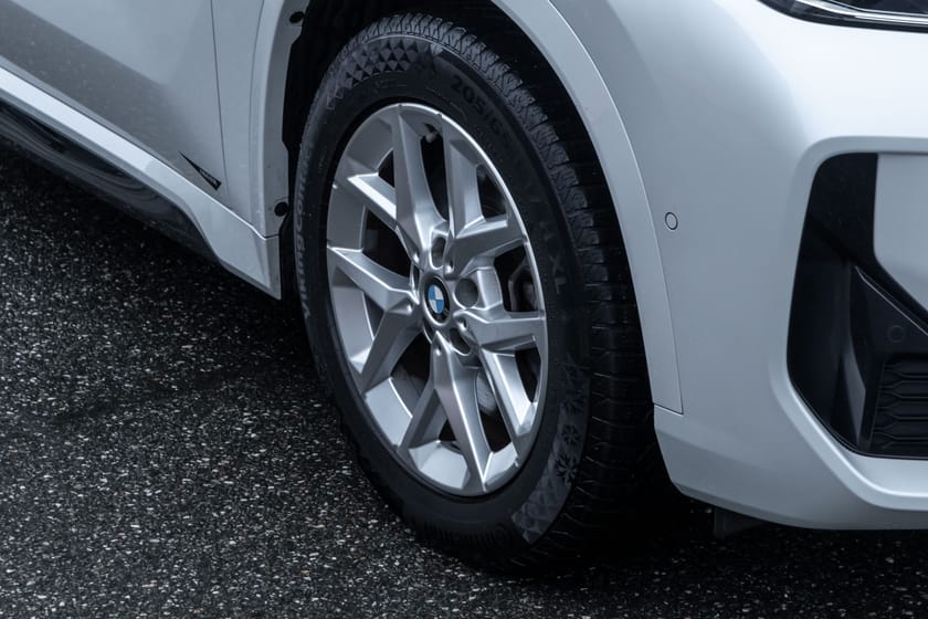 Bilde 3 av BMW iX1 xDrive30 M-Sport H.feste H/K HeadUP ACC