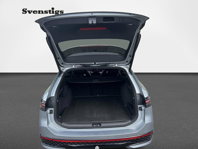 Bild 5 av Volkswagen Passat Sportscombi R-LINE TDI 4M Dragkrok