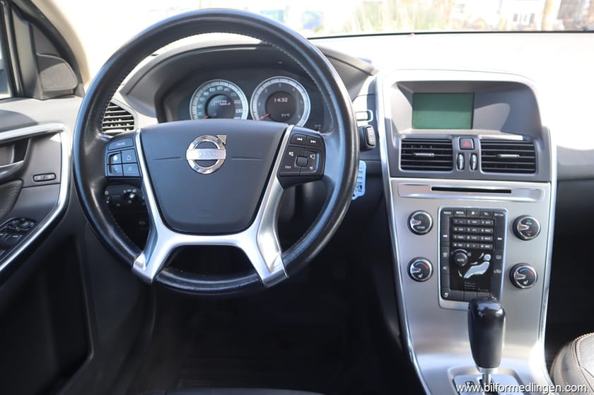 Bild 3 av Volvo XC60 D3 163hk Automat Skinn Bluetooth Svensksåld