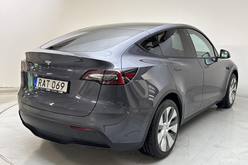 Bild 3 av Tesla Model Y Standard Range RWD 