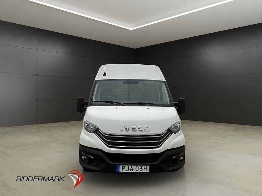 Bild 5 av Iveco Daily 35-140 Van L4H2 2.3JTD 136hk FLYTTBIL Värmare 3-Sits Moms