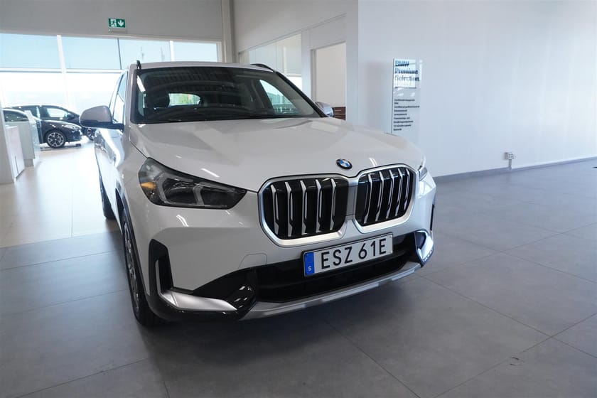 Bild 5 av BMW X1 sDrive18i xLine Premium Drag Park Assist Tonade