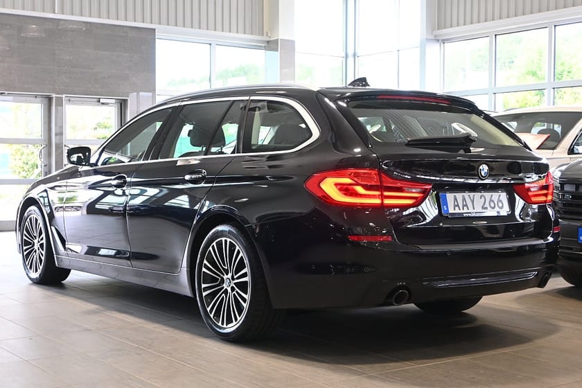 Bild 3 av BMW 520d Touring Steptronic Sport line Dieselvärmare Navi HiFi