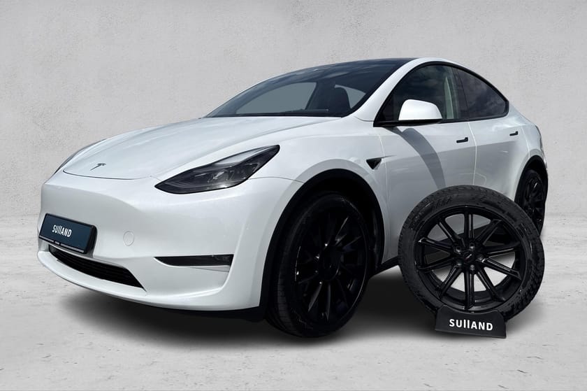 Bilde 1 av Tesla Model Y Long Range AWD LR/AWD/H.feste/Panorama/Skinn/2 hjulsett++