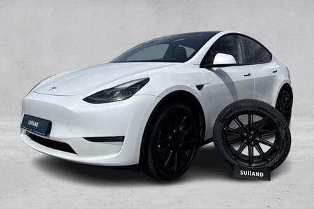 Tesla Model Y Long Range AWD LR/AWD/H.feste/Panorama/Skinn/2 hjulsett++