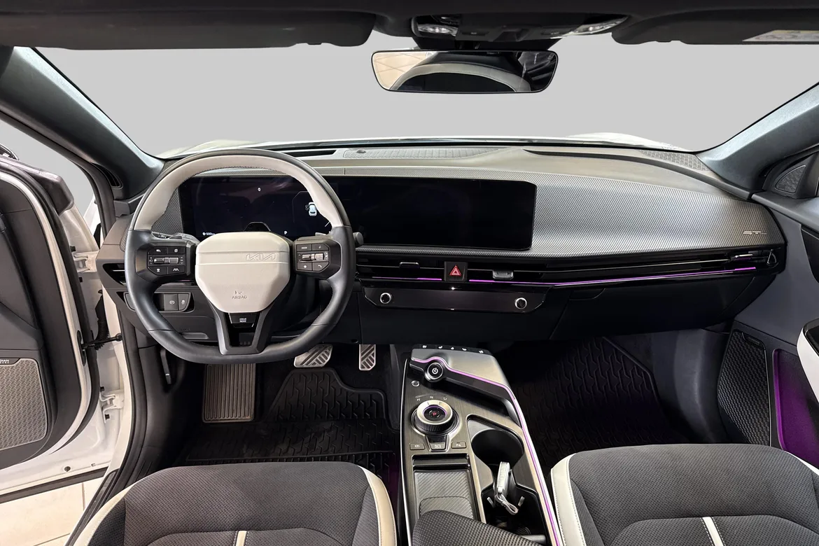 picture of a car