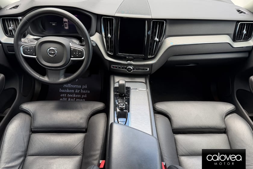 Bild 5 av Volvo XC60 T6 Recharge AWD Core Automat - Dragkrok | Panorama | Momsbil