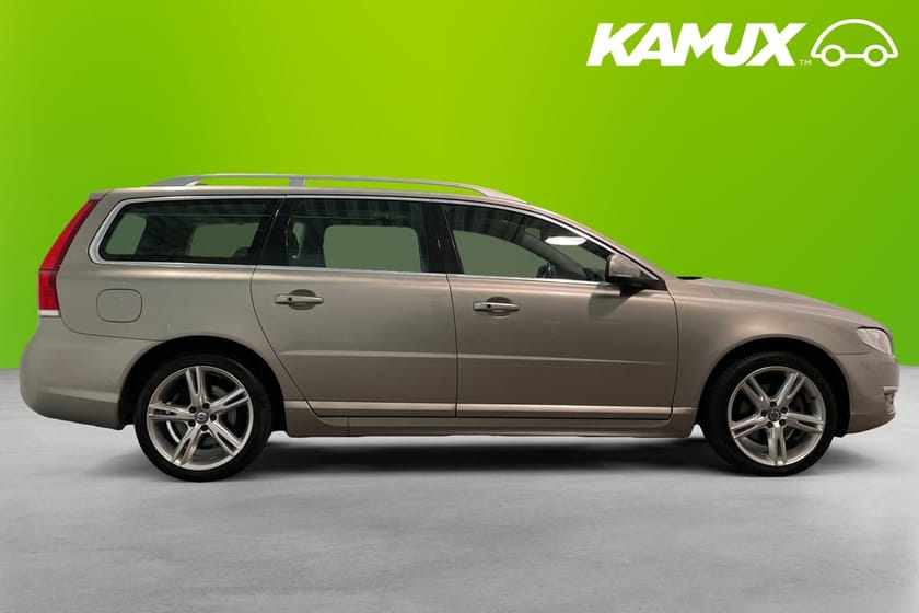 Bild 2 av Volvo V70 D3 Summum Classic GRILL PÅ KÖPET!   Taklucka Skinn Värmare Drag