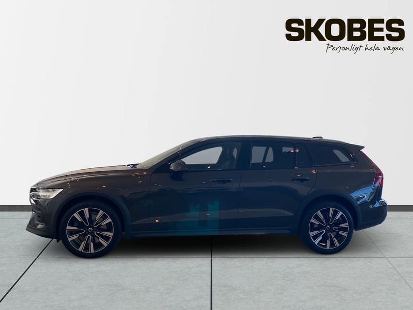 Bild 5 av Volvo V60 Cross Country B4 AWD Diesel Plus Dark, Momsbil, Läder, Elstolar