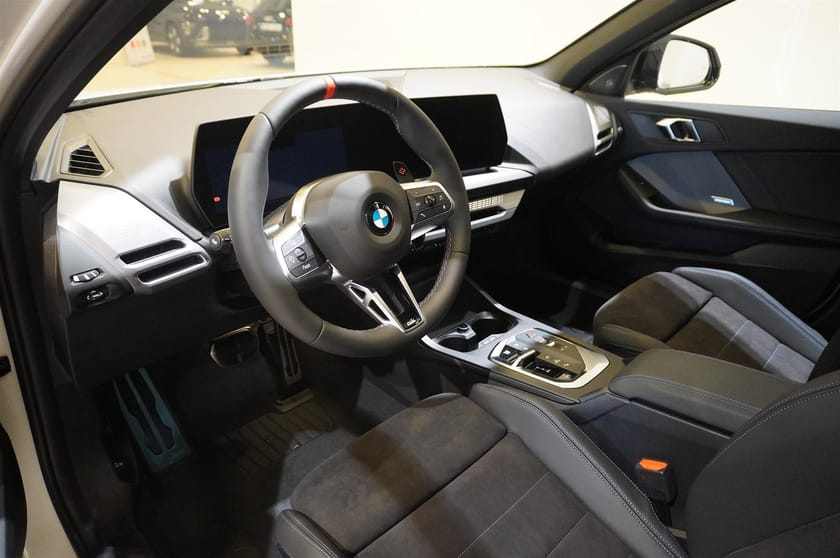 Bild 2 av BMW M135 xDrive M135i  Navigation H K Rattvärme DA