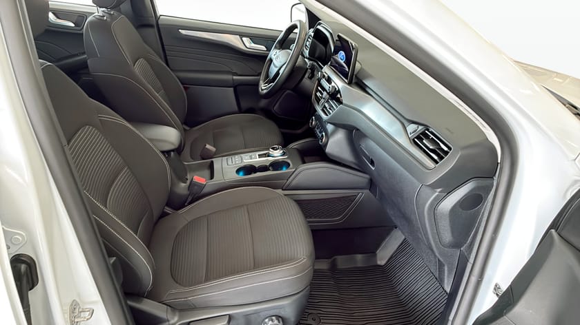 Bild 3 av Ford Kuga Plug-In Hybrid TITANIUM 2.5 FWD 225HK CVT