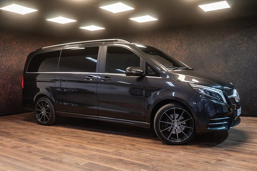 Bild 2 av Mercedes-Benz V 250d 4MATIC 3.1t