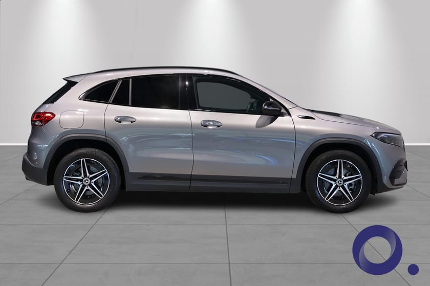 Bilde 5 av Mercedes-Benz EQA 300 4MATIC ///AMG Line | Nattpakke | Adaptiv cruise