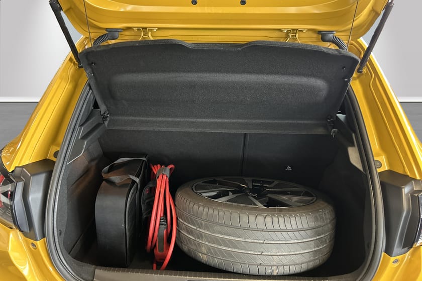 Bilde 5 av Peugeot e-208 GT|Adaptiv Cruice|Trådløs Mobillading|Godt utstyrt