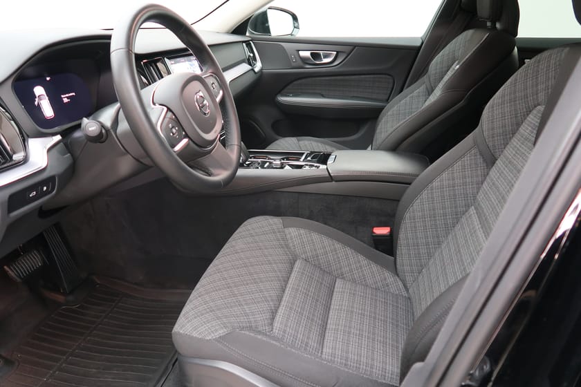 Bild 4 av Volvo V60 Recharge T6 Core Edition, Drag