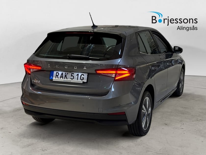 Bild 3 av Škoda Fabia TSI 110hk AUT Backkamera/2-Zon/Carplay