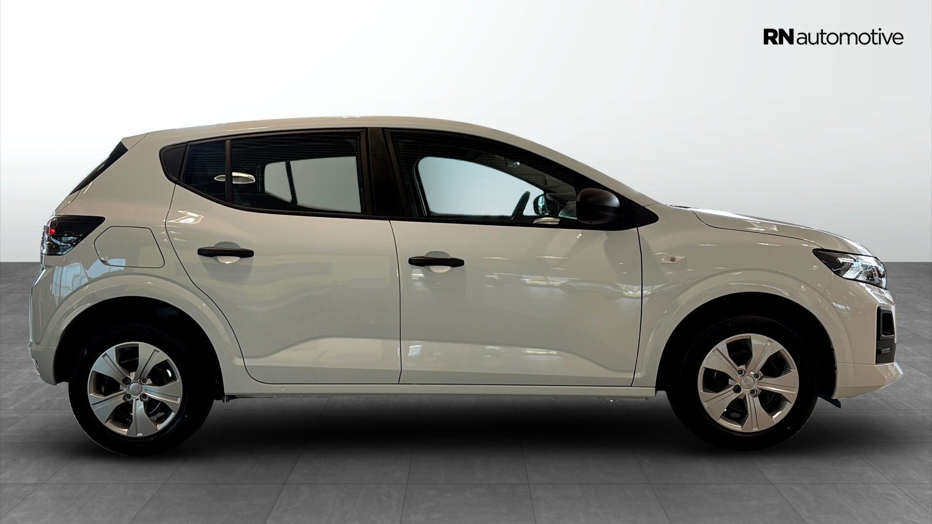 Dacia Sandero ESSENTIAL TCE 100 2026, bild 6/10