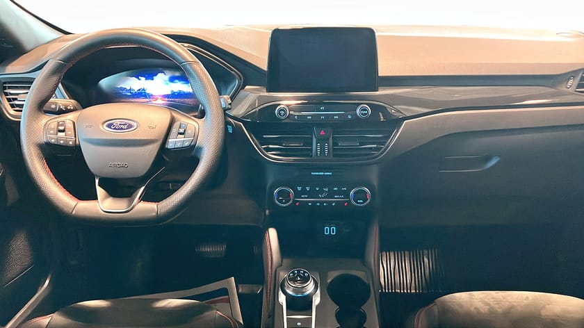 Bild 4 av Ford Kuga Plug-In Hybrid ST-Line X PHEV 64KM / Drag / B&O / V-Hjul