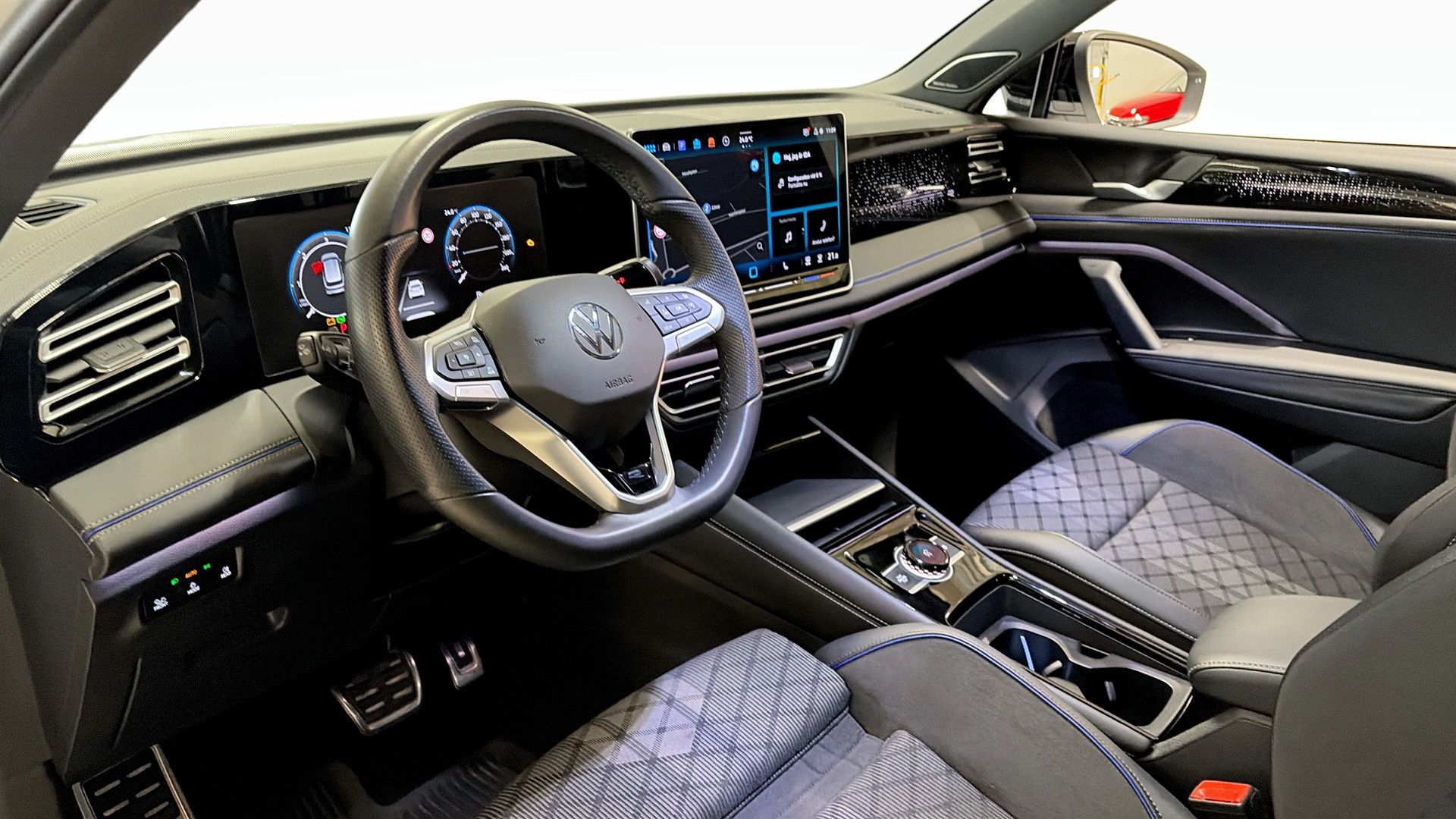 Volkswagen Tiguan 2024, bild 7/10