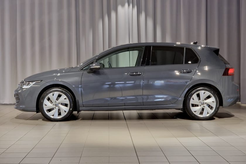 Bild 2 av Volkswagen Golf Life | P-klimat | Backkamera | Adapt f. | 150 hk