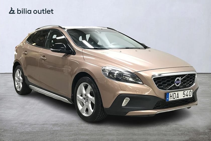 Bild 4 av Volvo V40 Cross Country D4 aut Summum 177hk Navi Drag Elstol Backkamera