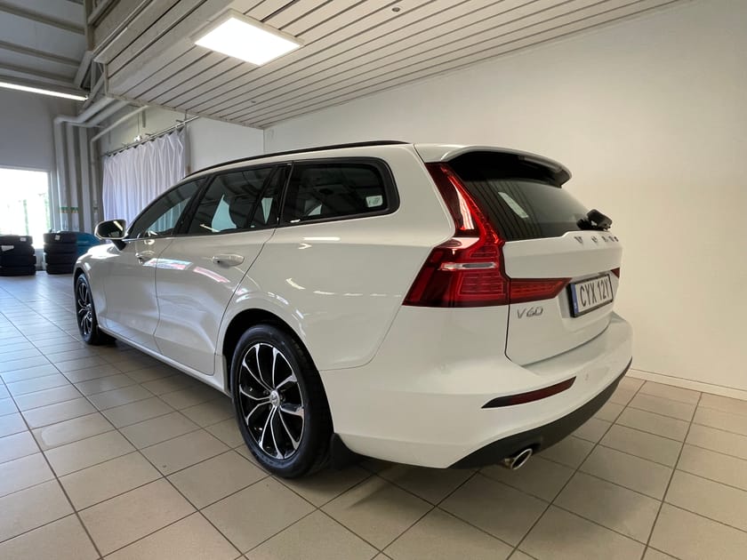 Bild 4 av Volvo V60 D4 AWD Momentum SE II Drag Nav Backkamera