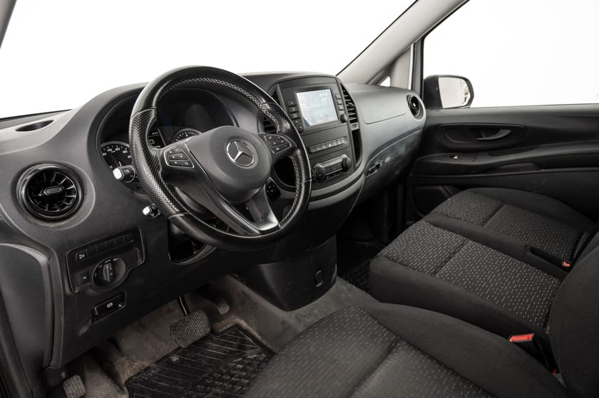 Bilde 5 av Mercedes-Benz Vito 116 CDI 4x4 3.0t 2021 V116 A2 4MATIC Auksjon! Les tekst!