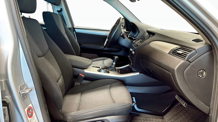 Bild 3 av BMW X3 xDrive20d F25 Dragkrok Kamera Navi