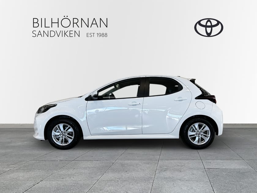 Bild 3 av Toyota Yaris Hybrid 115 1,5 Active Vinterhjul
