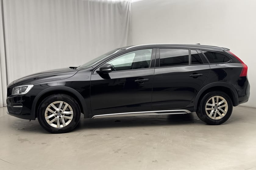 Bild 2 av Volvo V60 Cross Country D4 AWD 190hk Summum Läder B-Kam