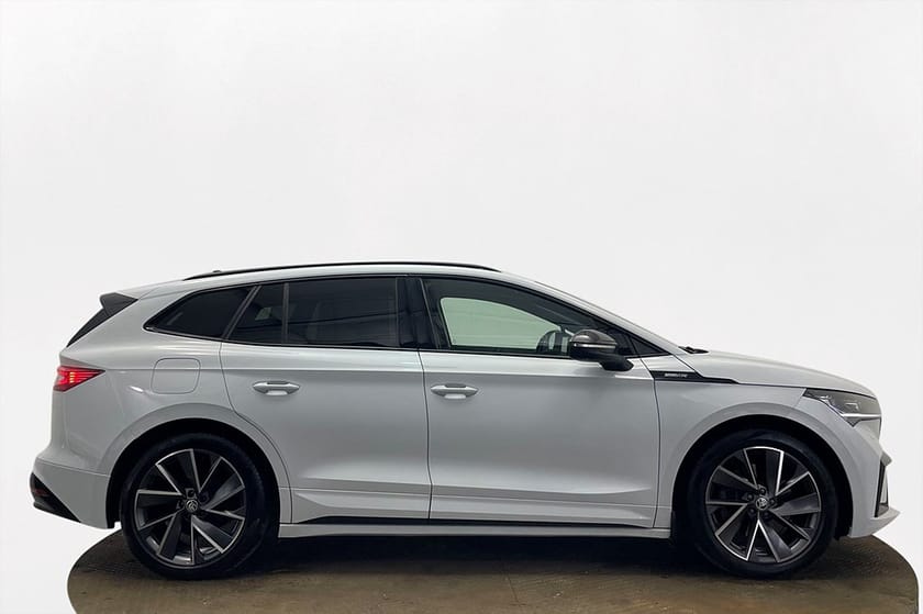 Bild 5 av Škoda Enyaq iV 80x Skoda Sportline Drag Navi 360° Stolminne 265hk