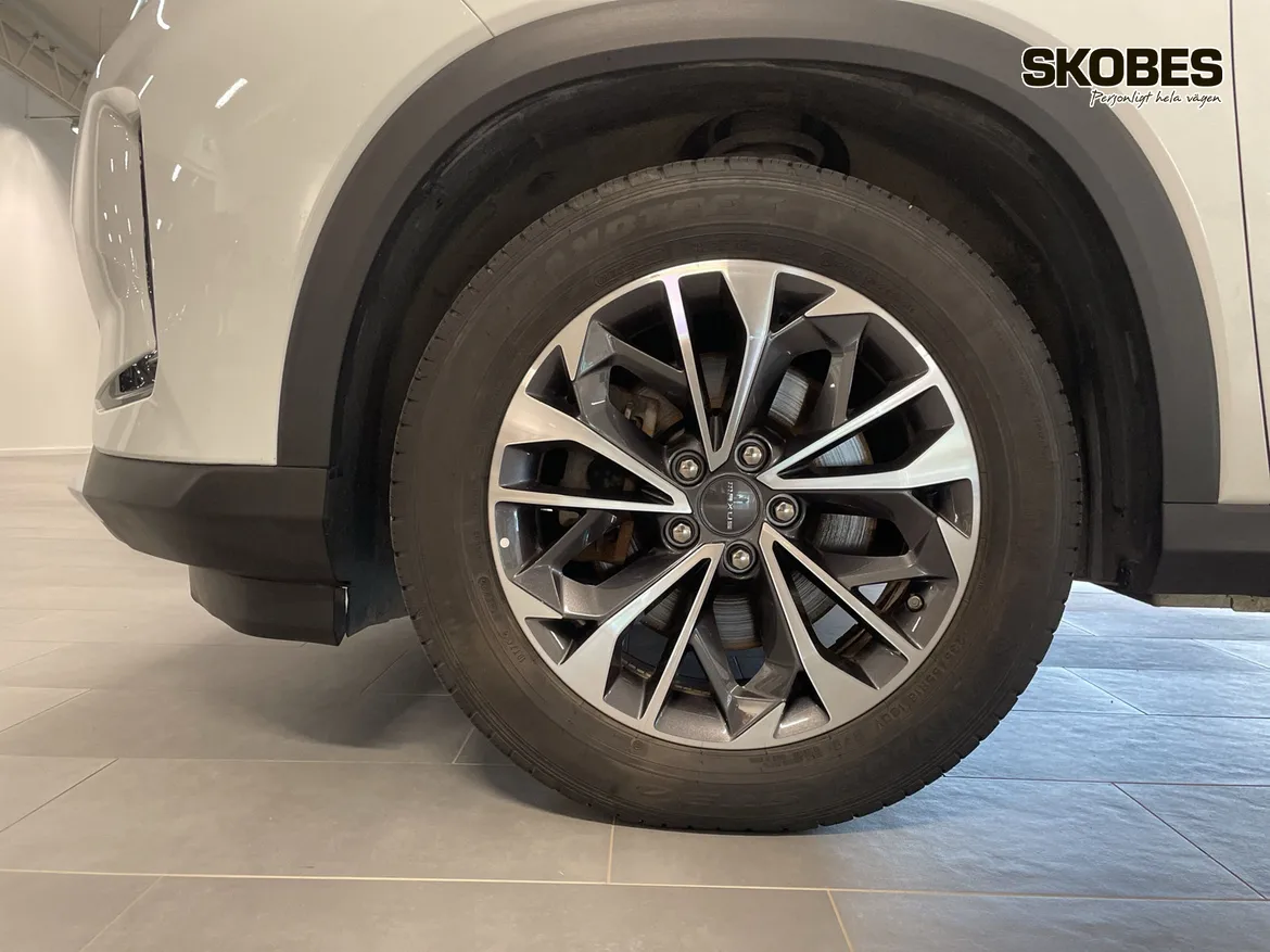 Maxus Euniq 6