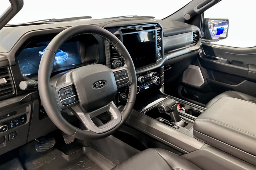 Bild 4 av Ford F-150 SuperCrew Lariat Black Edition 5.0L V8 406hp