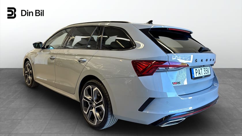 Bild 3 av Škoda Octavia Kombi RS iV 245 hk DSG | Nav/P-värme/B-kamera
