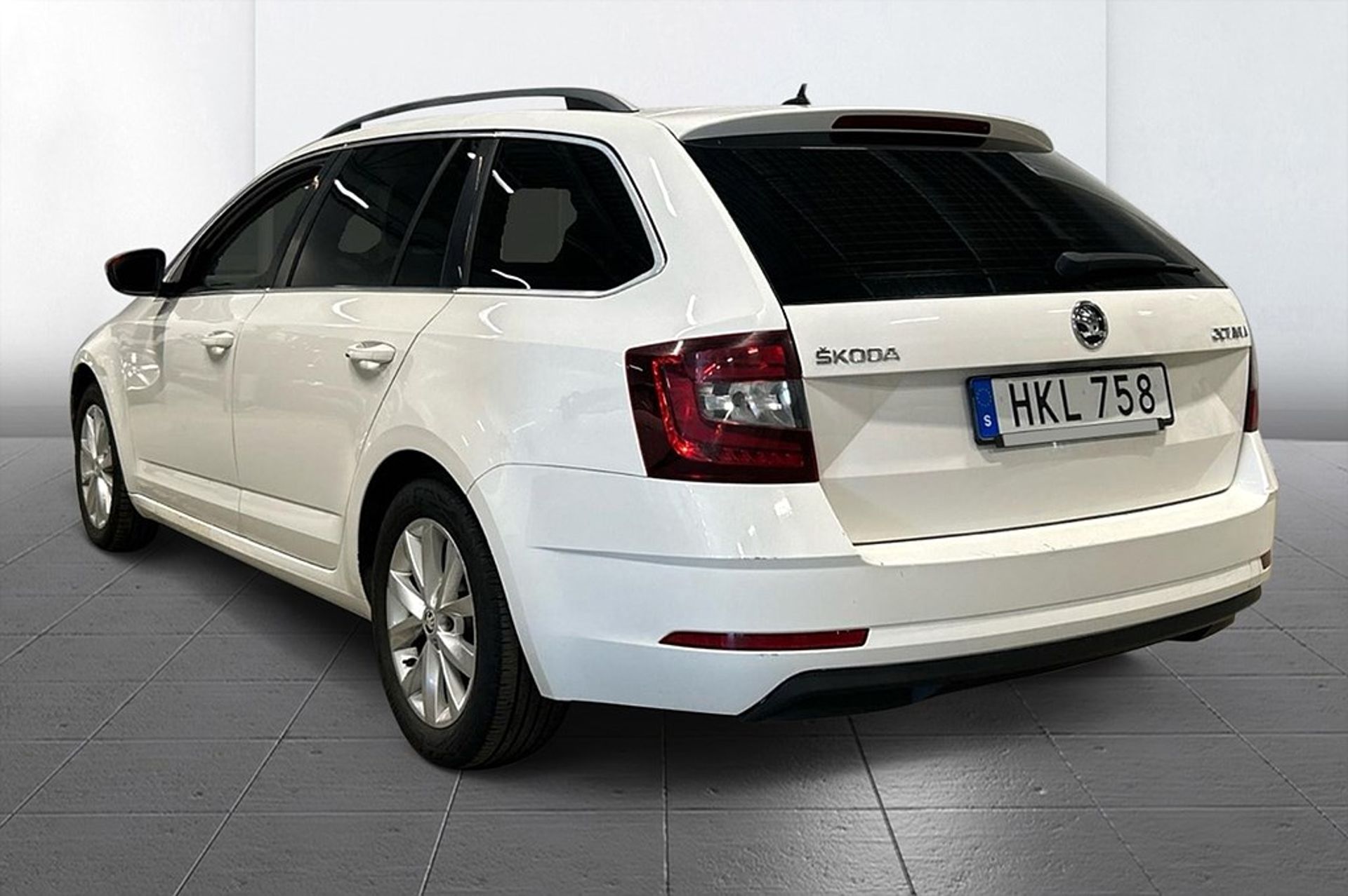 Skoda Octavia 2018, bild 6/9