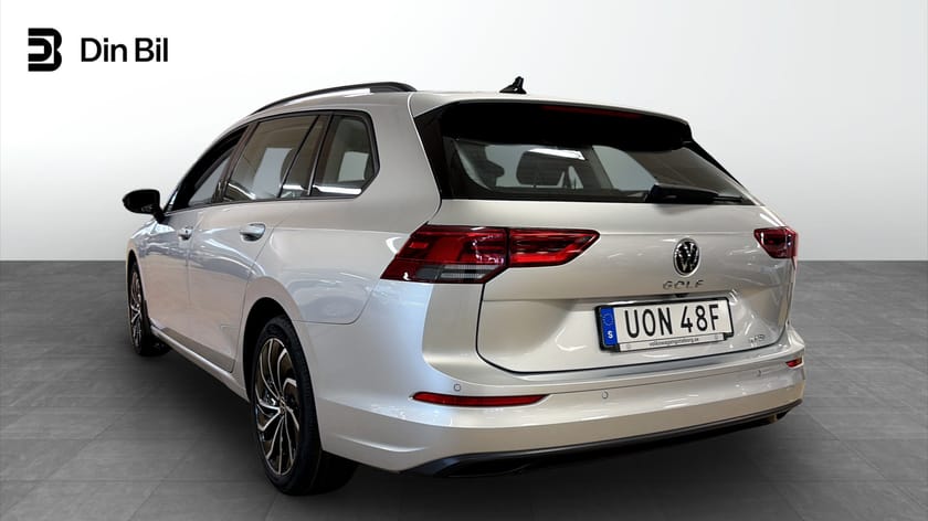 Bild 3 av Volkswagen Golf Sportscombi 1.5 eTSI 130 DSG/Dragpkt/värmare/keyless/nav/elbak