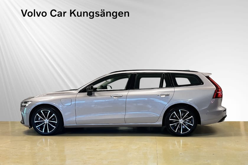Bild 3 av Volvo V60 T6 Plus Dark Nordic Edition PL 5495kr