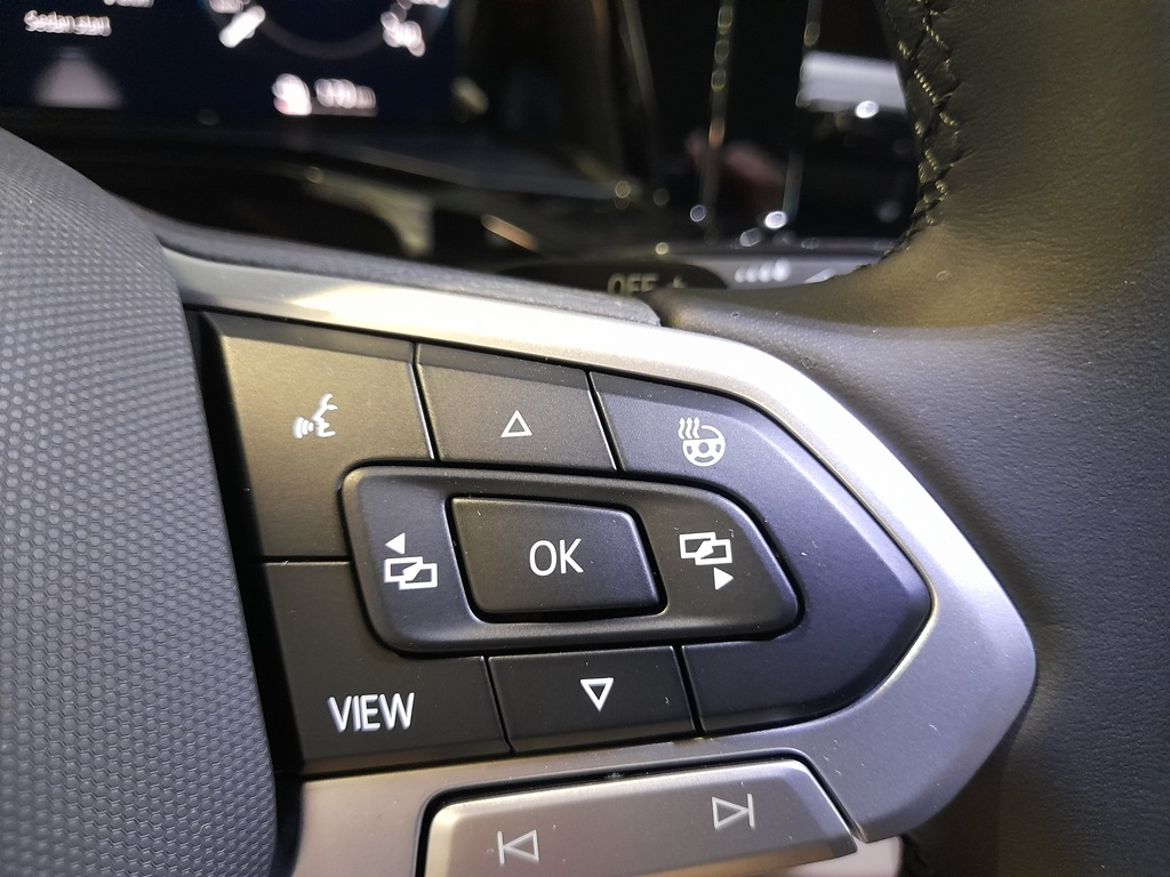 Volkswagen Volkswagen Multivan eHybrid 4M — bild 12
