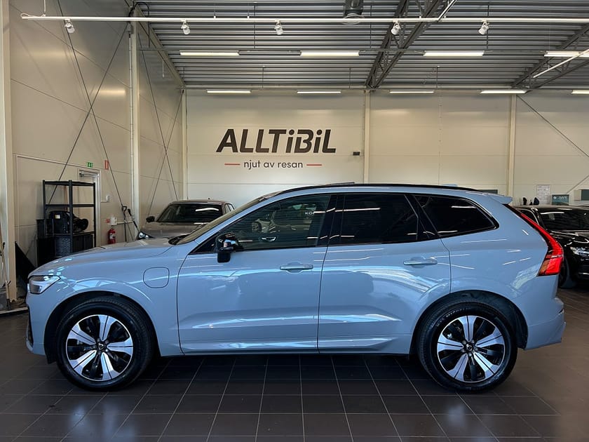Bild 3 av Volvo XC60 Recharge T6 AWD Plus Dark Kamera/Navi/Pano/VOC/Keyless